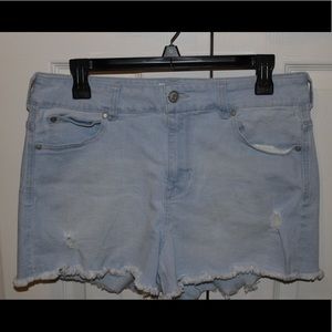 Lightly Colored Denim Shorts